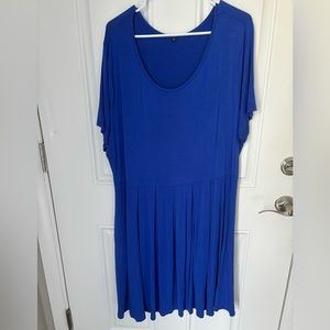 Blue scoop neck dress 4X